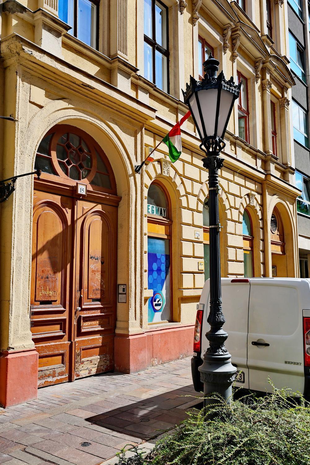 Supreme Astoria Semmelweis Апартаменти *