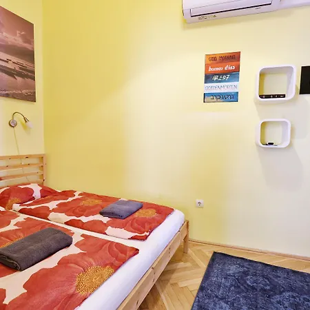 Supreme Astoria Semmelweis Apartment Budapest Exterior photo